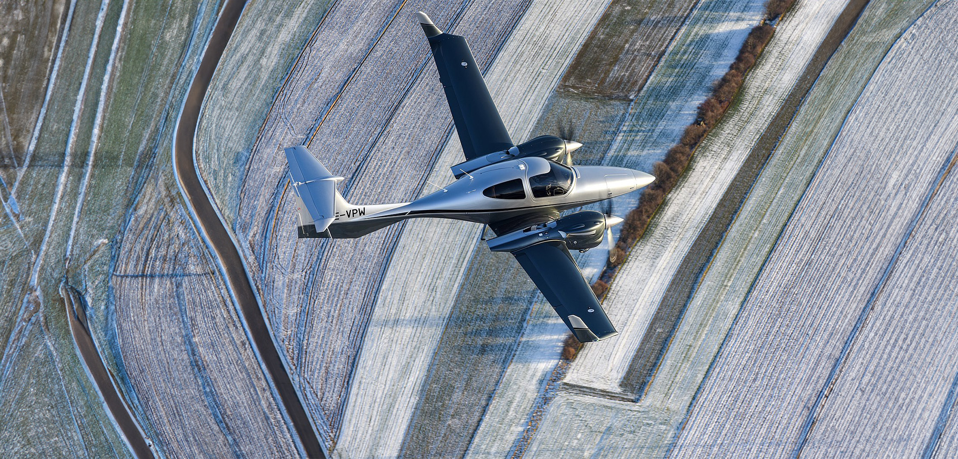 DA 42